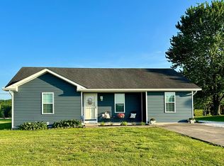 541 W Coleman Rd, Science Hill, KY 42553