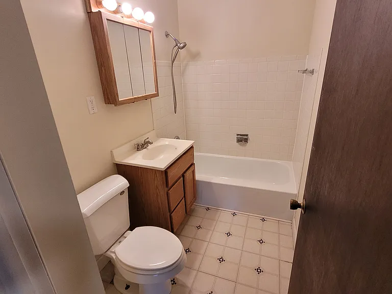 580 Mesa Dr #201 — Photo 28