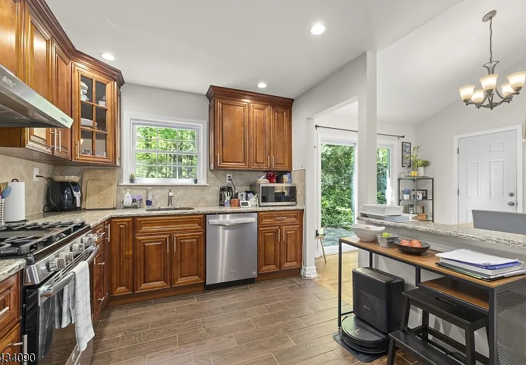 28 Ethan Dr — Photo 17
