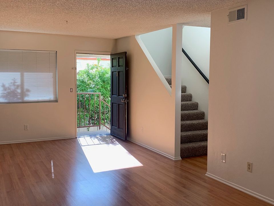 entrance area/living room