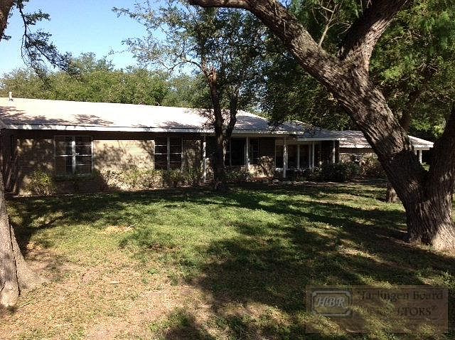 2nd image of 1624 Sam Houston Dr