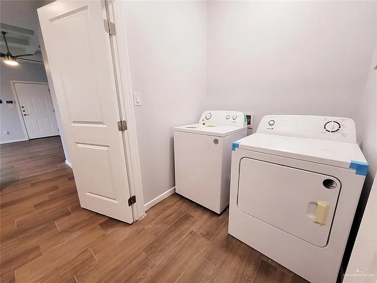 3409 Fuerte Ave #1 — Photo 13