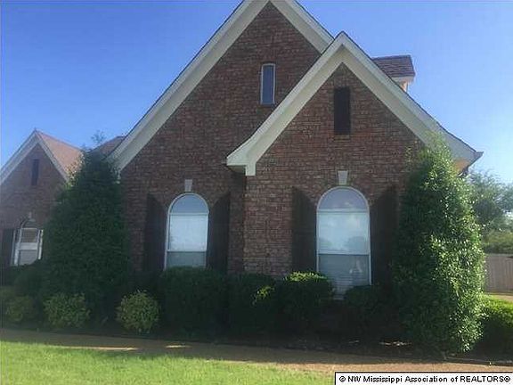3rd image of 1641 Montys Cir N