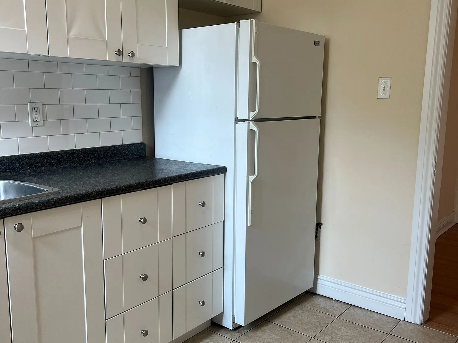 2 bed, $2,000 — Photo 3