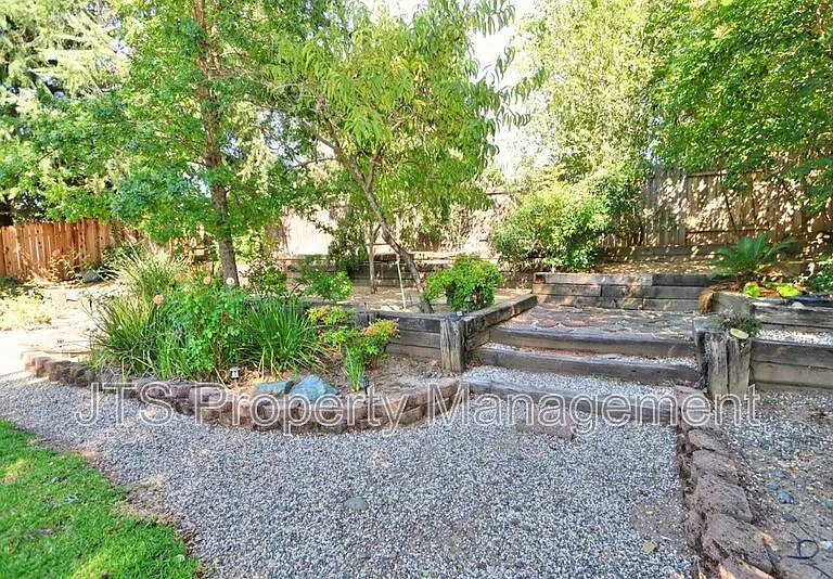 6830 Mellodora Dr — Photo 61