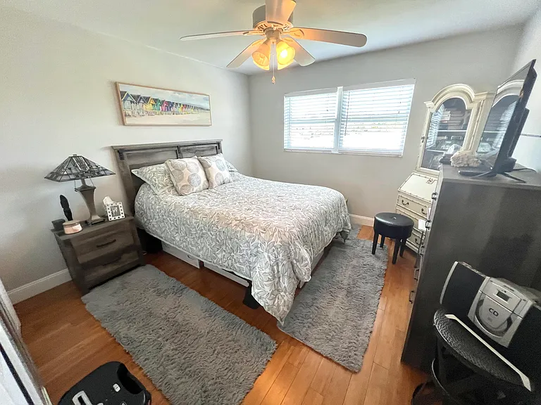 2840 NE 14th St #314A — Photo 15