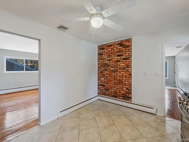 23 Princeton Dr — Photo 22