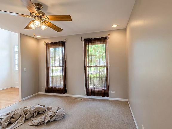 3rd image of 1925 Danube Way