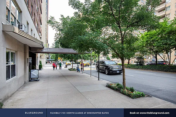 Rented by The Blueground | media 29