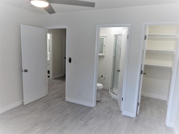 5th image of 4-639 Begonia Way #4