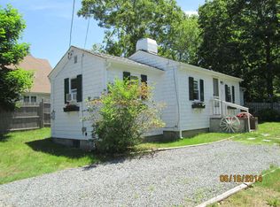 71 Gosnold St, Hyannis, MA 02601