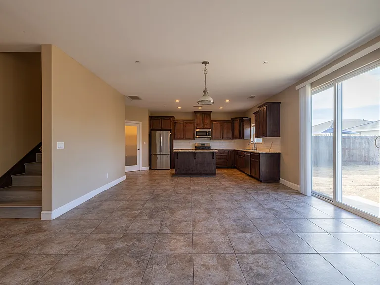 1375 Poppy Ridge Ct — Photo 5