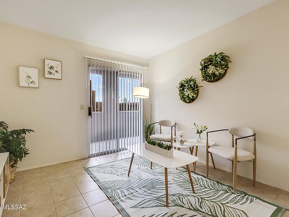 5th image of 1810 E Blacklidge Dr APT 319