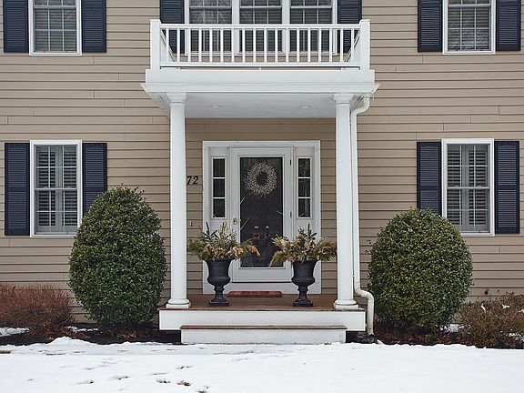 2nd image of 72 South St