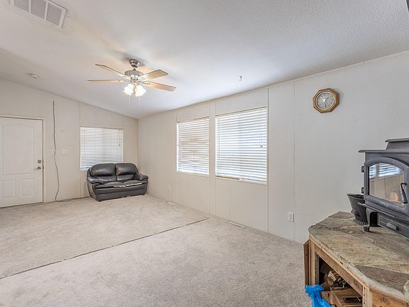3rd image of 18058 Cabin Ln