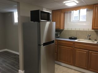 1302 S 31st St APT 8, Omaha, NE 68105
