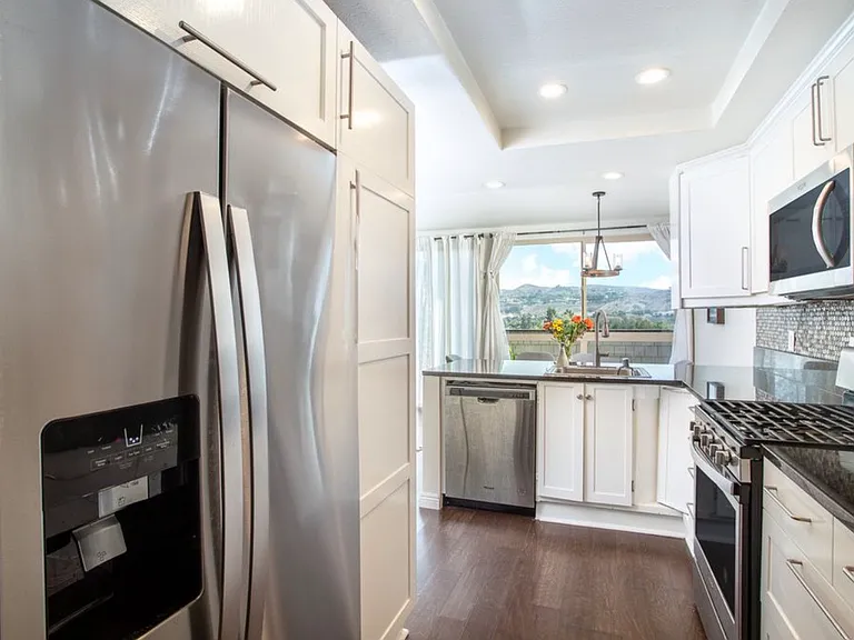 Valley View Ct — Photo 10
