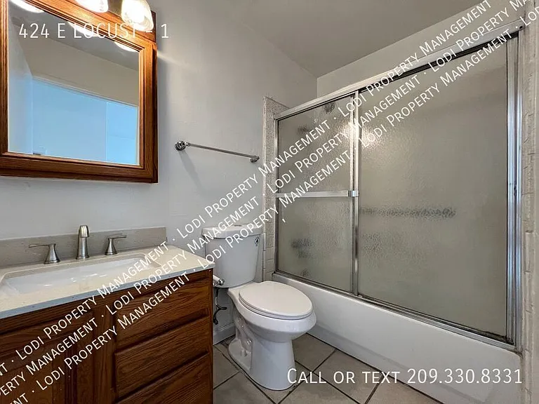 424 E Locust St #1 — Photo 13