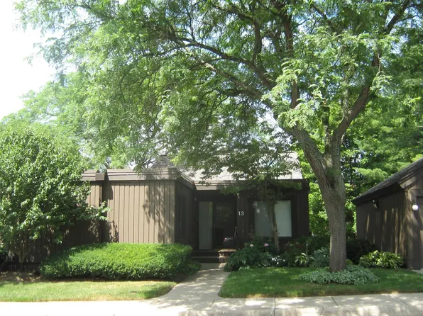 13 Haverhill Ct, Ann Arbor, MI 48105