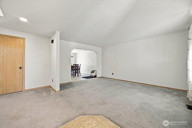 5th image of 4617 Muris Lane