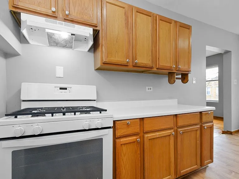4737-4743 W 65th Mobility Zone — Photo 18