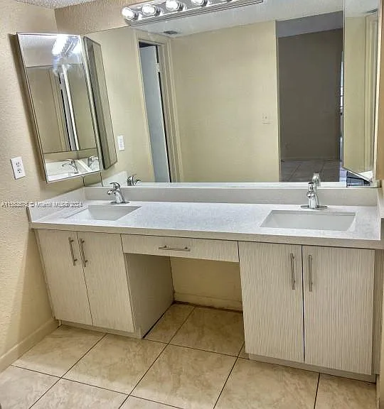 335 Ives Dairy Rd #A33506 — Photo 6