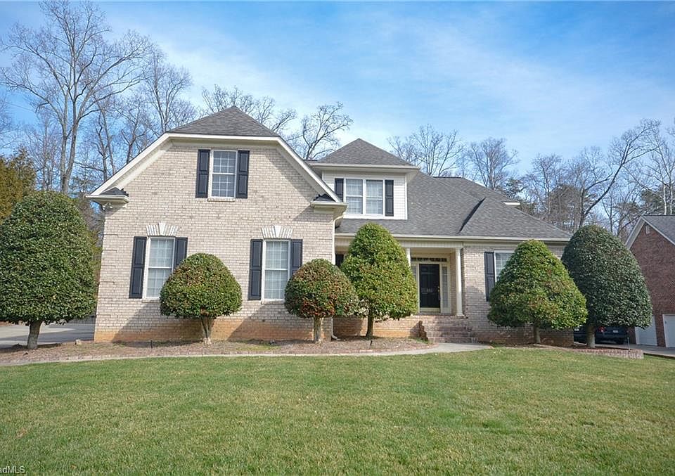 1st image of 113 Pearce Dr