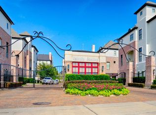 9603 Fannin Sta E, Houston, TX 77045
