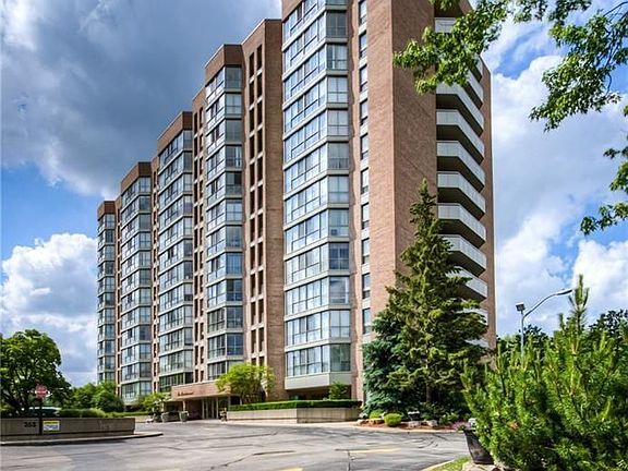 2nd image of 265 Westcourt Pl #703