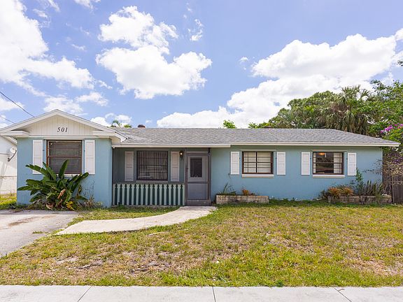 4th image of 501 N Loxahatchee Dr
