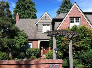 3387 46th Ave NE, Seattle, WA 98105