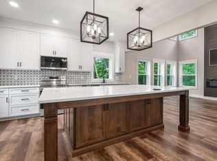 124 Walnut St E, Chesterville, OH 43317