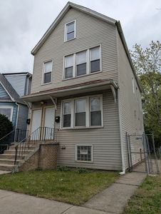 8209 S Coles Ave, Chicago, IL, 60617
