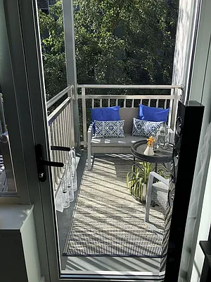 Rented by Sky Management | media 19