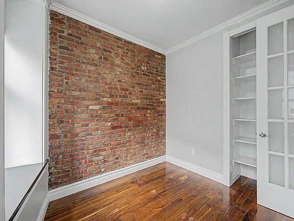 4th image of 20 Prince St APT 8