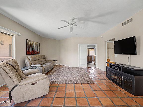 5th image of 9151 W GREENWAY Road #224