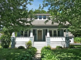 77 Leigh St, Clinton, NJ 08809