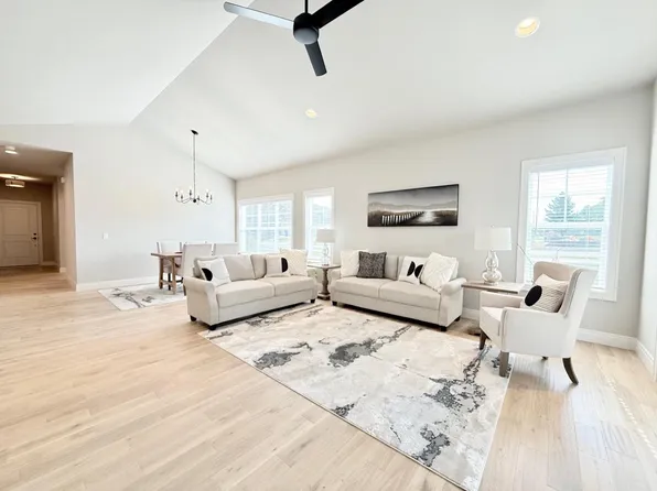 6701 Conservancy Plaza, Deforest, WI 53532