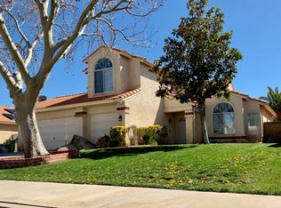 2640 Sycamore Ln, Palmdale, CA 93551