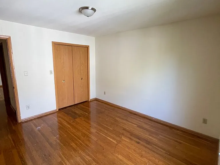 70 W Northwood Ave — Photo 61