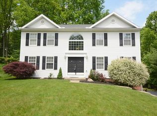 4157 Valleyvue Dr, Gibsonia, PA 15044