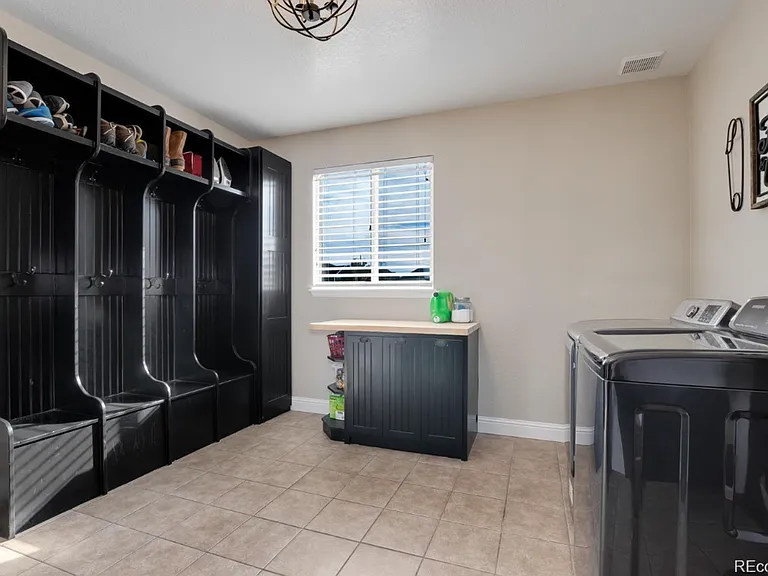 11387 Waldorf Ct — Photo 25