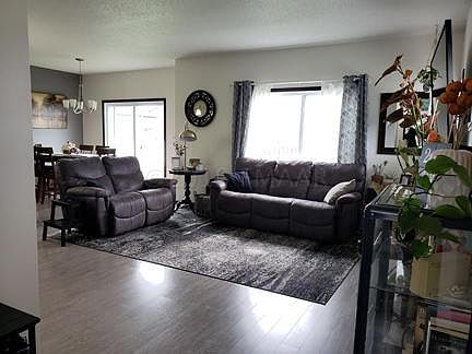 3rd image of 1221 Legion Ln W