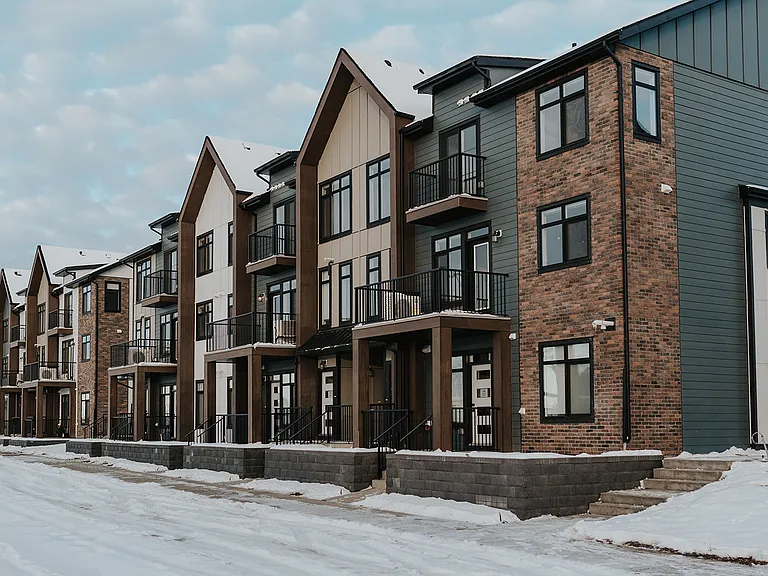 226 Heirloom Grn SE — Photo 3