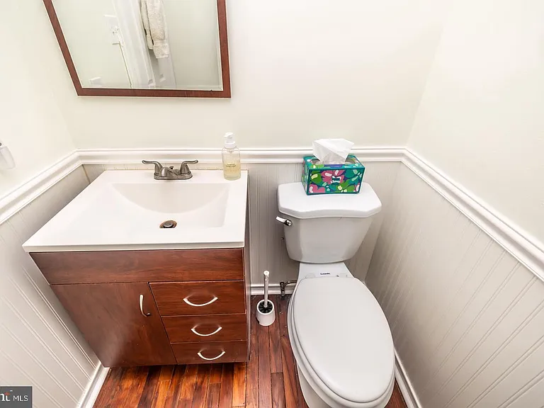 786 Bradford Ter — Photo 15