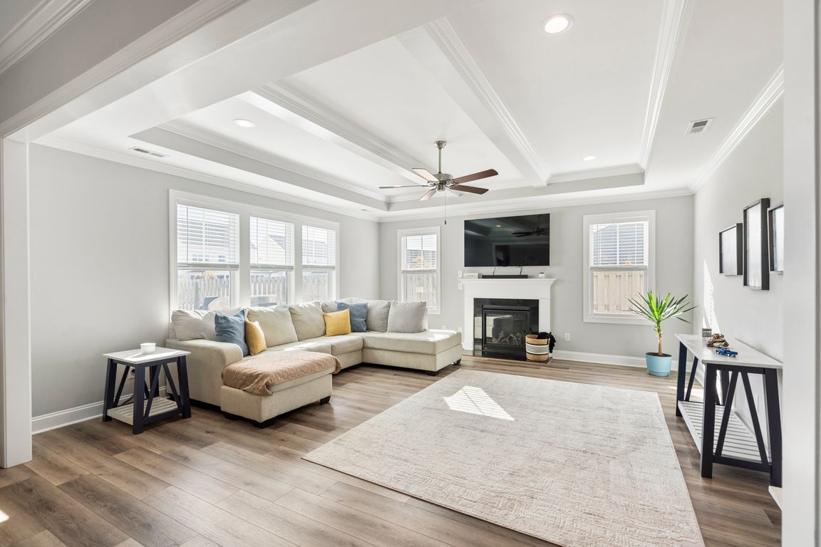 next background image