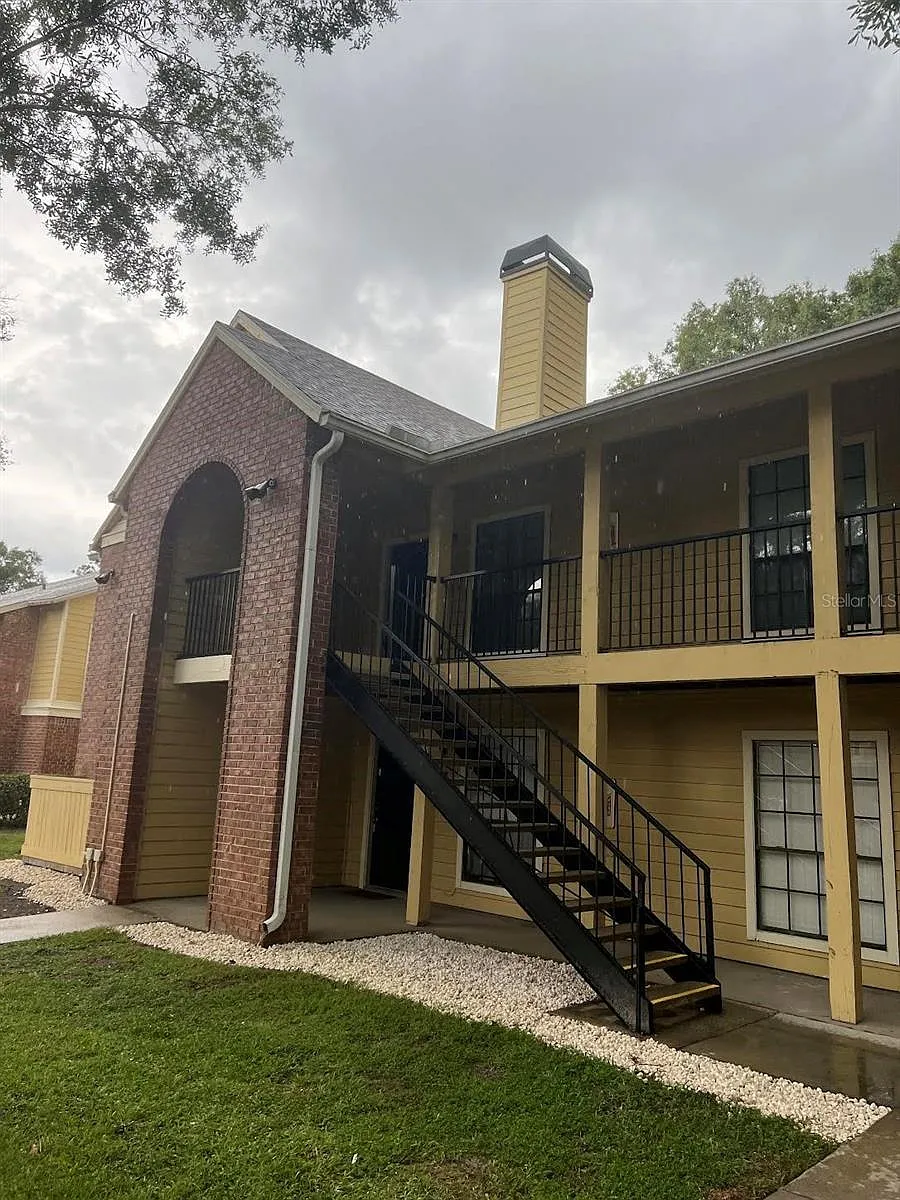 Building Photo - 8643 Mallard Reserve Dr #202