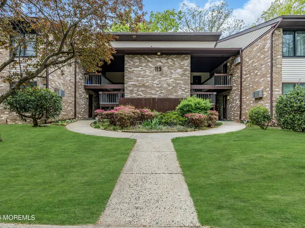 119 Amberly Drive #D, Manalapan, NJ 07726