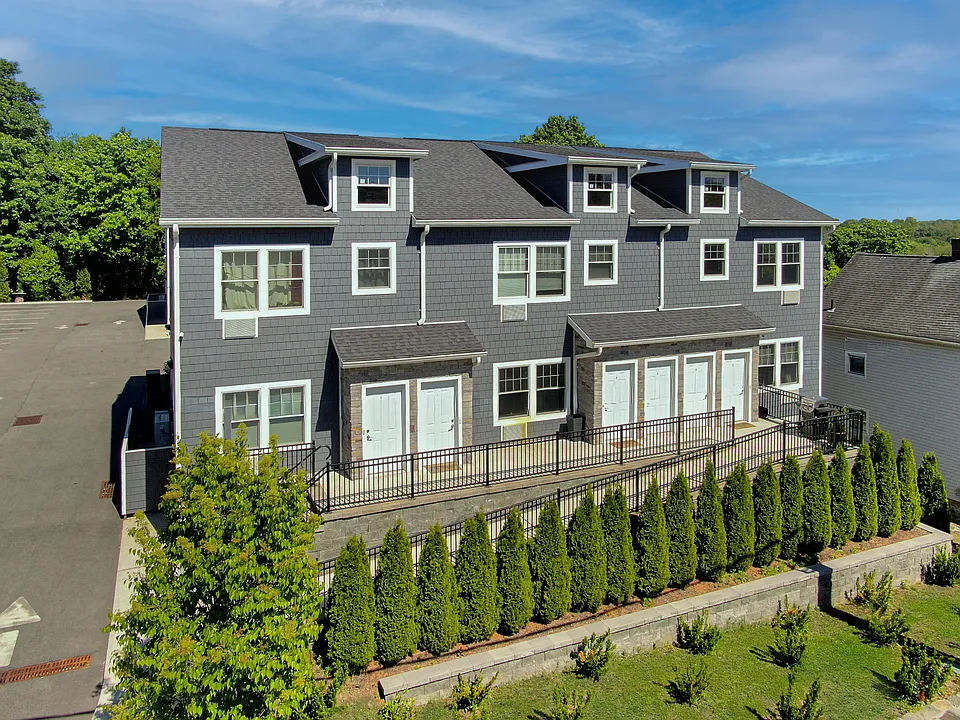 108 N Kensico Ave #6A
