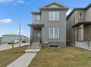 137 N Ambleton Blvd NW, Calgary, AB T3P2C2